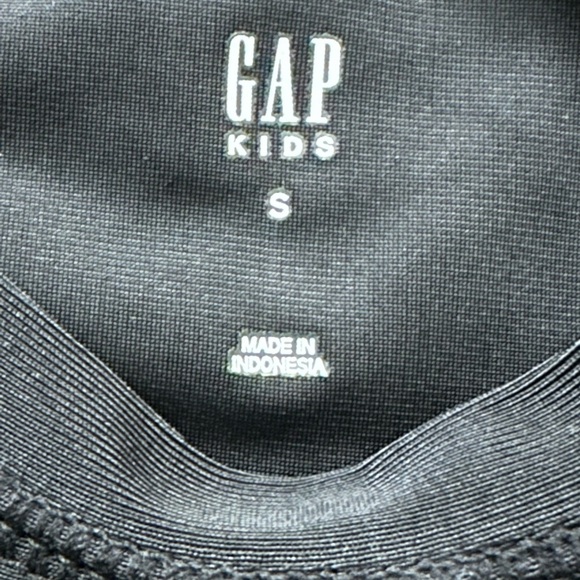 GAP Black Short Sleeve Crew Neck Tee - Picture 3 of 5